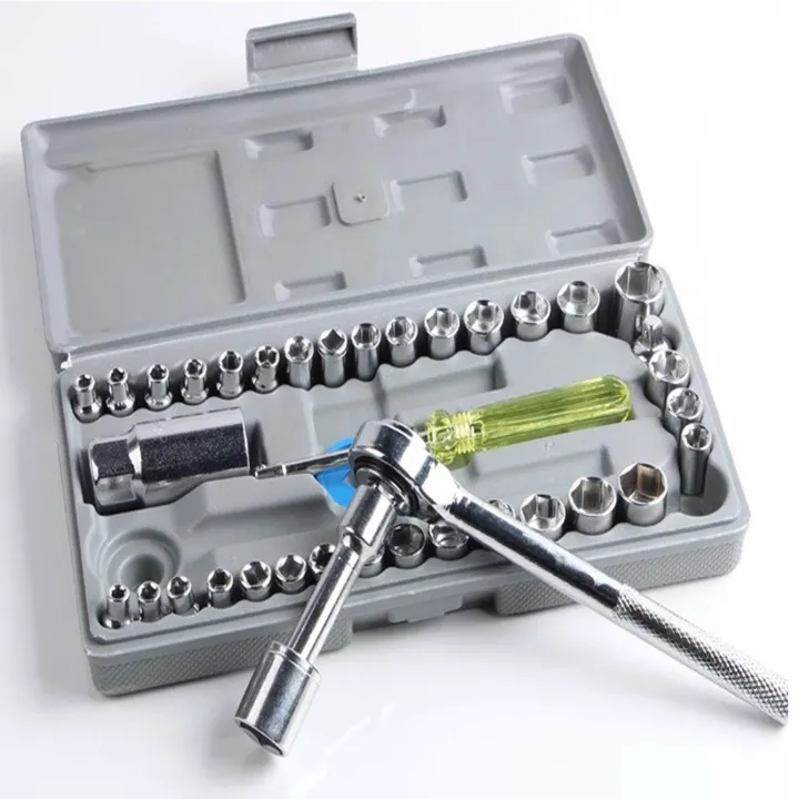 40-in-1 Camping Multi Tool